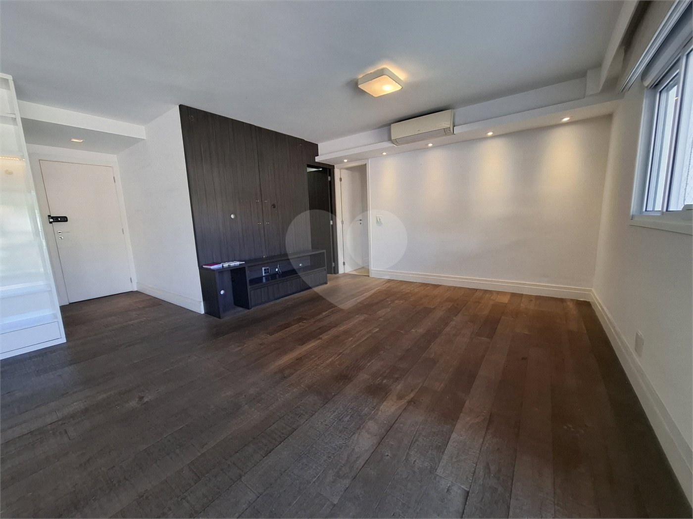 Apartamento à venda com 3 suítes em Vila Ipojuca, São Paulo, SP