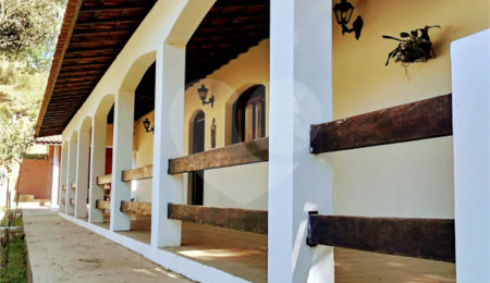 Chácara à venda com 4 quartos em Pirucaia, Mairiporã, SP