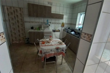 Casa à venda com 3 quartos em Jardim São Jorge, São Paulo, SP