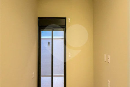 Indaiatuba - Condominio Sapezal - R$ 2.400.000,00 - Área Total 360,00 m² - Área Construída 213,32 m² - TÉRREA - 03 suítes sendo a master com closet; - Escritório; Lavabo; Cozinha com cooktop e planejados; Gourmet com churrasqueira; Ambientes preparados para ar condicionado; Piscina com cascata,