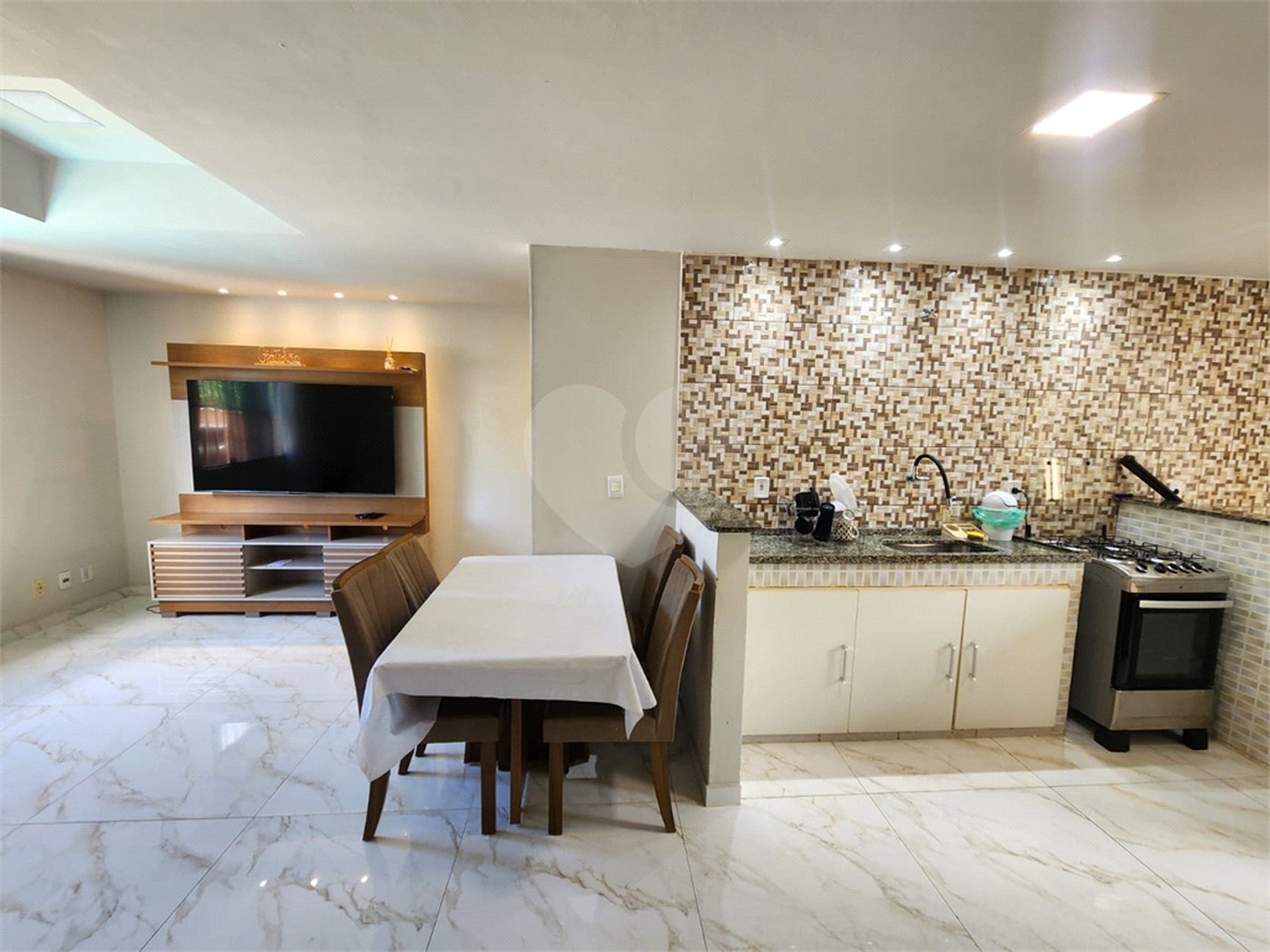 Apartamento à venda com 2 quartos em Pedra de Guaratiba, Rio de Janeiro, RJ