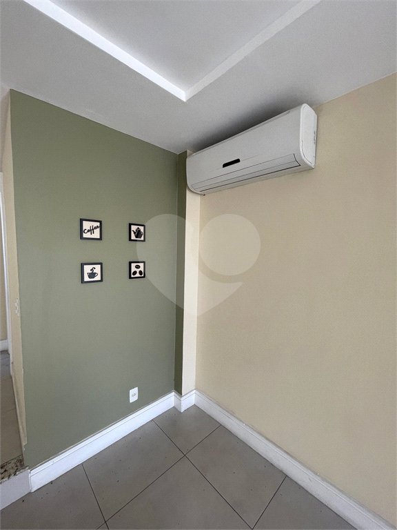 Casa à venda com 3 quartos, sendo 1 suíte, no condomínio Residencial Green Ville, Rio de Janeiro - RJ