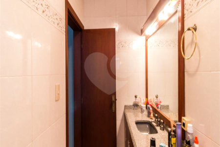 Casa à venda ou para alugar com 5 quartos, sendo 3 suítes, em Independência, São Bernardo do Campo, SP