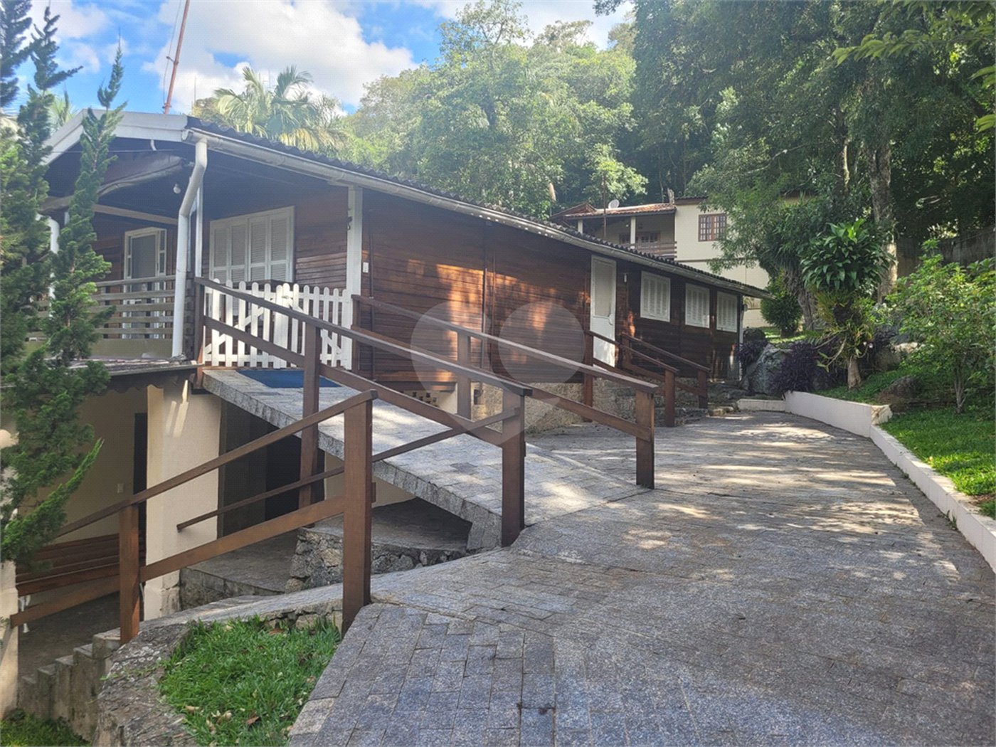 Sítio à venda com 6 quartos, sendo 3 suítes, em Serra da Cantareira, Mairiporã, SP