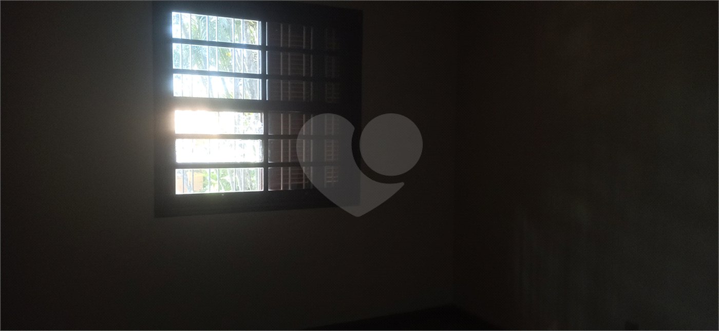 Chácara à venda com 5 quartos, sendo 3 suítes, em Parque Residencial Atibaia, Atibaia, SP