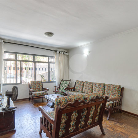 Sobrado à venda com 3 quartos, sendo 1 suíte,  em Chácara Flora, São Paulo, SP