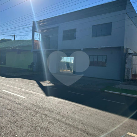 Sobrado à venda ou para alugar com 4 quartos, sendo 2 suítes, em Vila Lacíria, Ponta Porã, MS