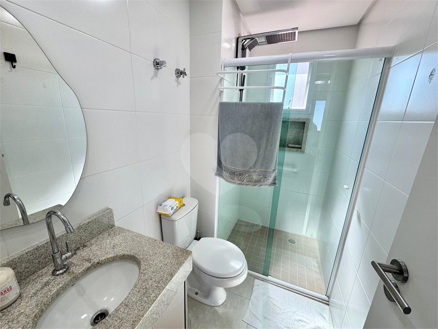 Apartamento à venda com 2 quartos em Caiçara, Praia Grande, SP