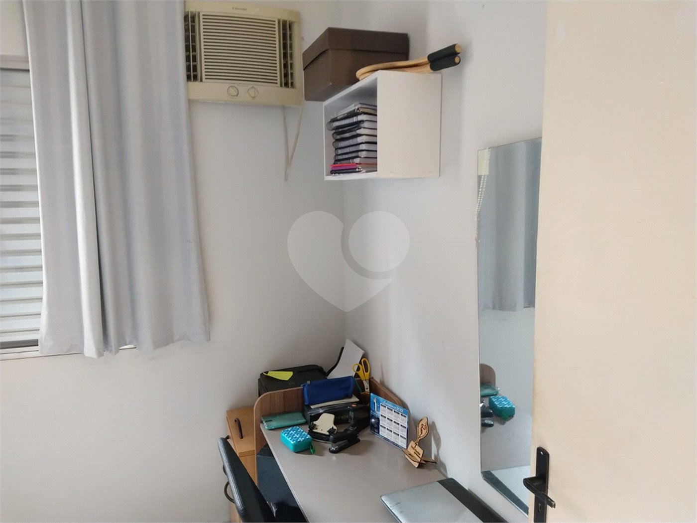 Casa à venda com 3 quartos, sendo 1 suíte, em Jardim Peri, São Paulo, SP