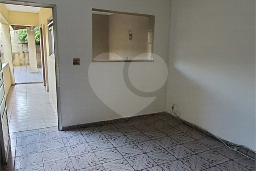 Sobrado à venda com 4 quartos, sendo 1 suíte, em Vila Pereira Barreto, São Paulo, SP
