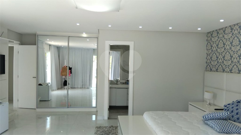 Casa à venda com 12 quartos, sendo 8 suítes, em Geribá, Armação dos Búzios, RJ