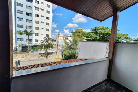 Casa à venda com 3 quartos, sendo 2 suítes, em Vila Independência, Sorocaba, SP