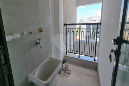 Apartamento à venda com 3 suítes em Moema, São Paulo, SP