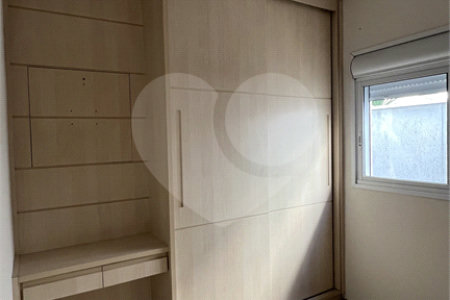 Casa à venda com 3 quartos, sendo 2 suítes, no condomínio Mirante do Horto, São Paulo - SP