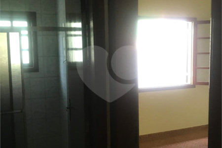 Casa à venda com 3 quartos, sendo 1 suíte,  no condomínio Marf II, Bom Jesus dos Perdões - SP