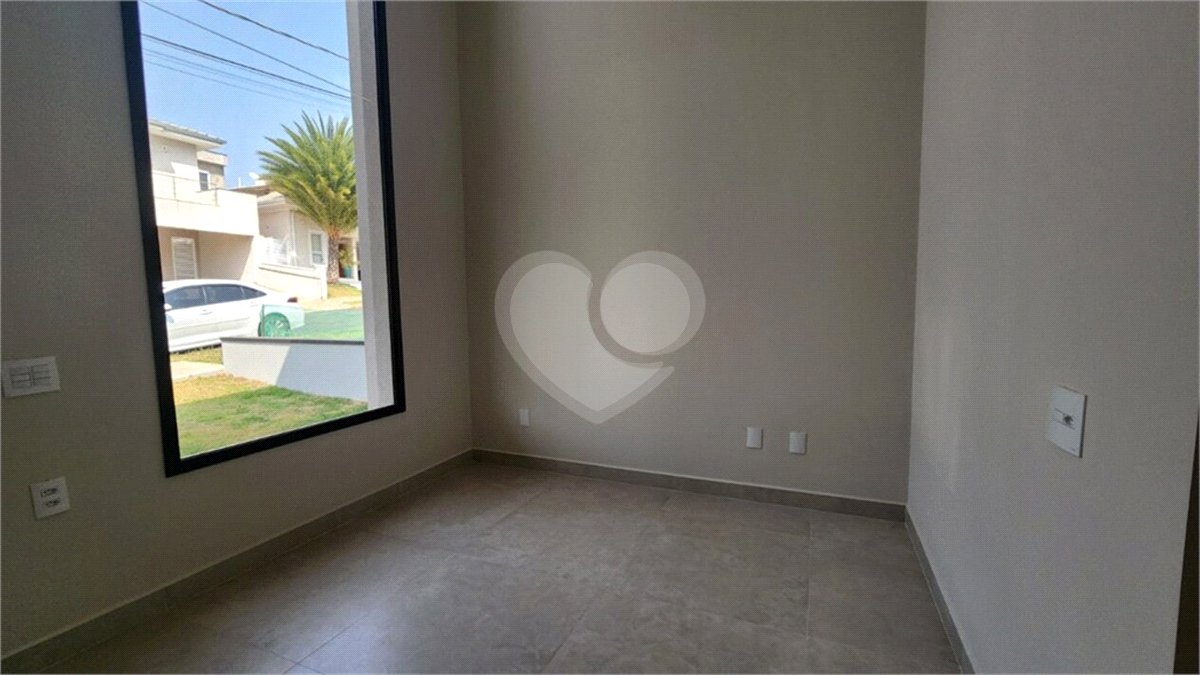 Casa à venda com 3 suítes no condomínio Vita Verdi, Valinhos - SP