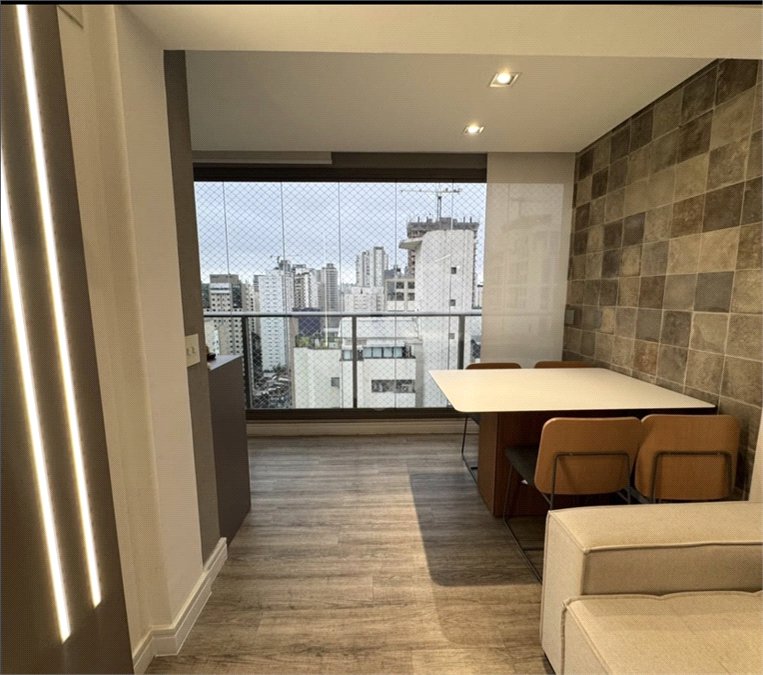 Apartamento para alugar com 2 quartos, sendo 1 suíte,  em Indianópolis, São Paulo, SP