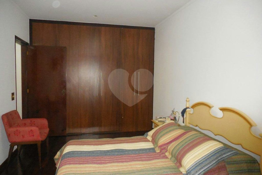 Casa à venda com 3 quartos, sendo 1 suíte, em Piraporinha, Diadema, SP