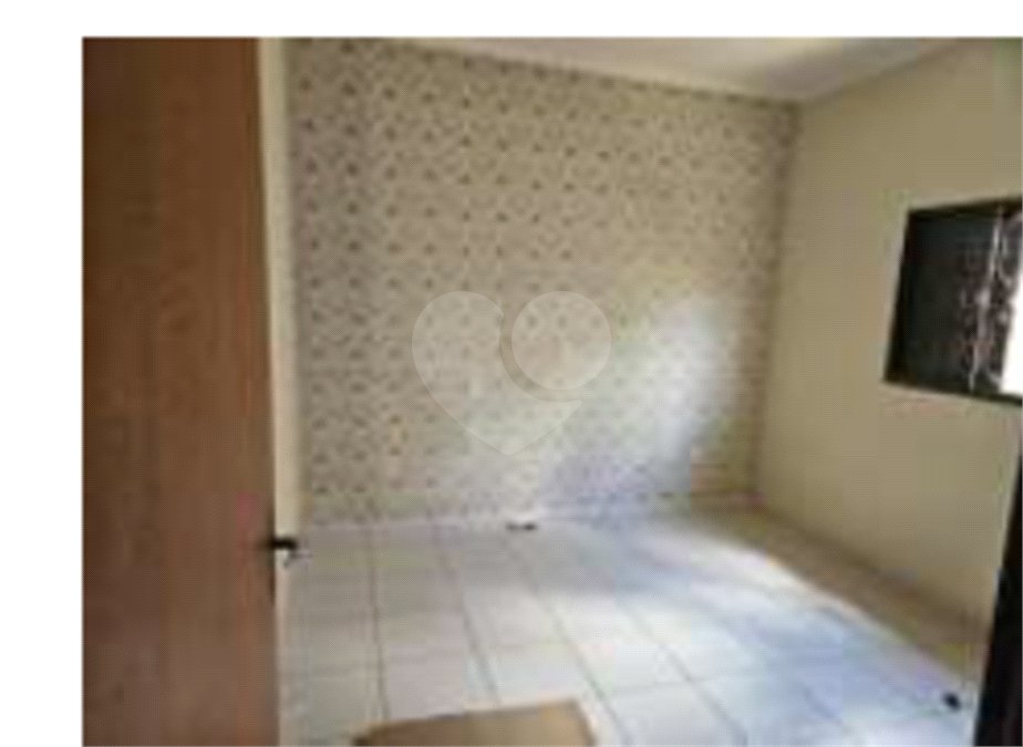 Casa à venda com 3 quartos em Residencial Azulville II, Matão, SP