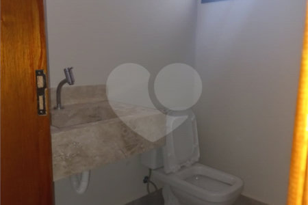 Casa à venda com 3 suítes no condomínio Reserva Real, Paulínia - SP
