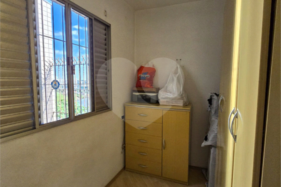Sobrado à venda com 5 quartos, sendo 1 suíte, em Vila Bonilha, São Paulo, SP