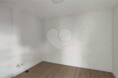 Apartamento à venda com 3 suítes em Parque Residencial Aquarius, São José dos Campos, SP