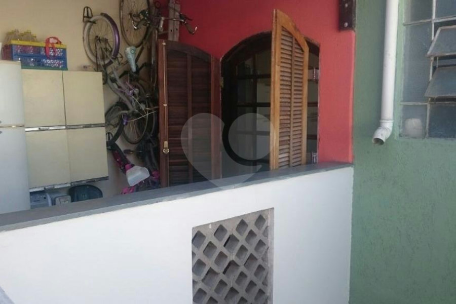 Sobrado à venda com 3 quartos, sendo 2 suítes, em Artur Alvim, São Paulo, SP