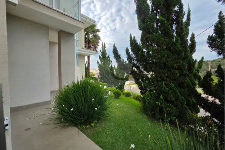 Casa à venda com 3 quartos, sendo 1 suíte,  no condomínio Santa Isabel I, Louveira - SP
