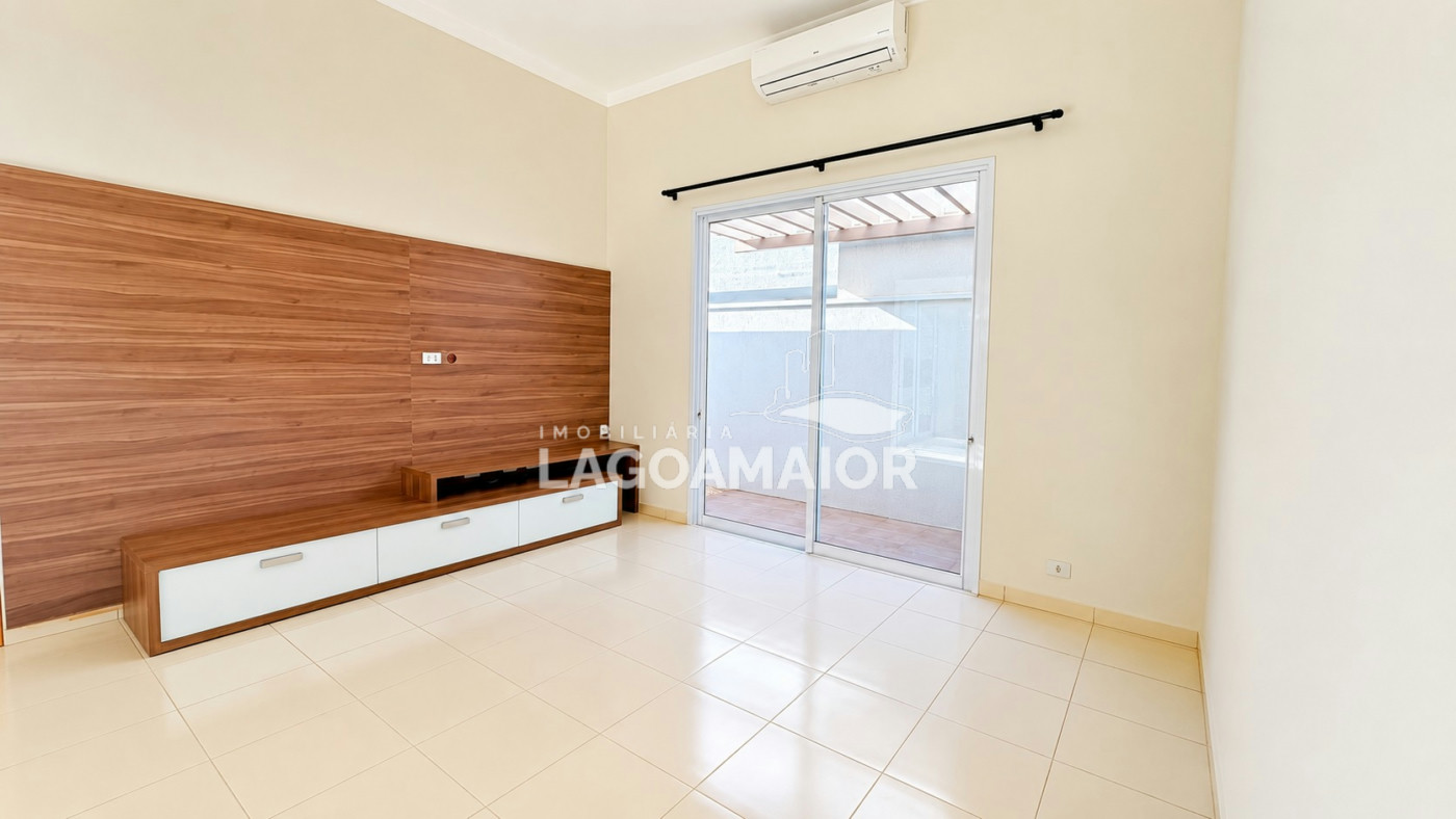 Casa à venda com 3 quartos, sendo 1 suíte, no condomínio Portal das Àguas, Três Lagoas - MS