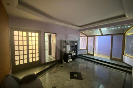 Casa à venda com 3 quartos, sendo 1 suíte, no Centro, Araraquara, SP