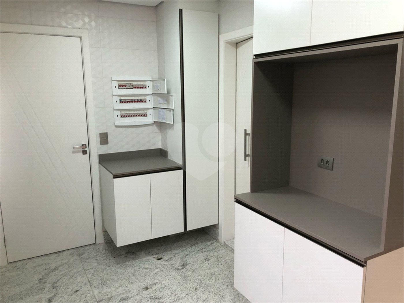 Apartamento à venda com 4 suítes em Vila Suzana, São Paulo, SP