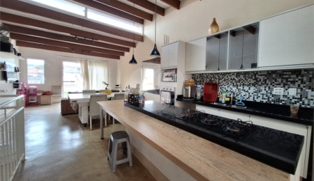 Casa à venda com 3 quartos, sendo 1 suíte,  em Chora Menino, São Paulo, SP