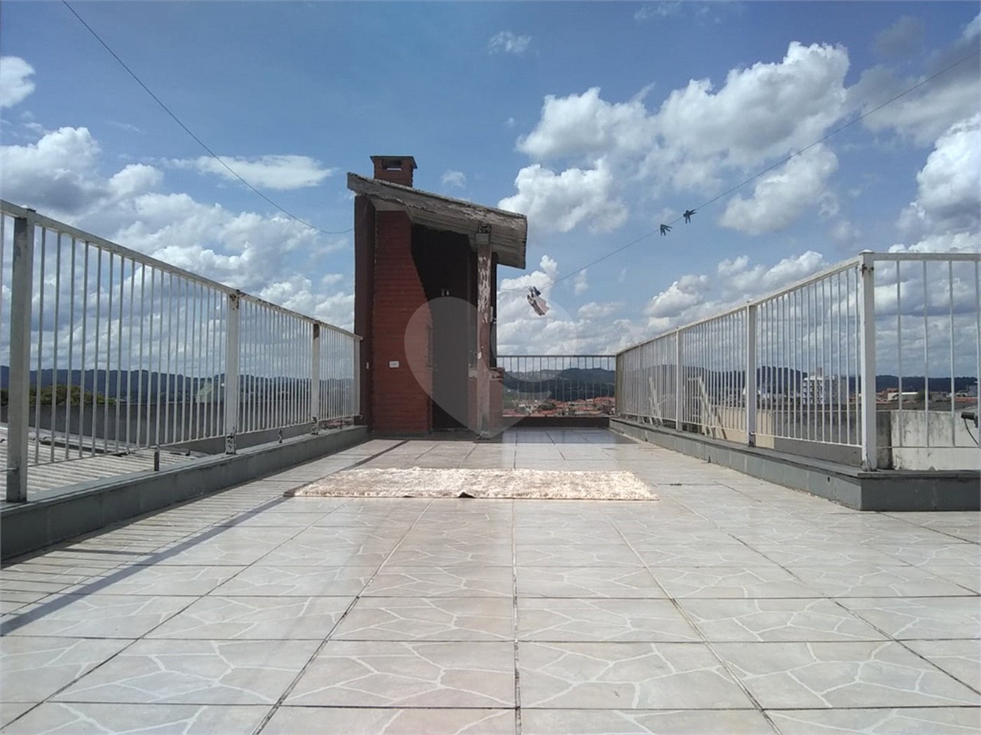 Sobrado à venda com 4 quartos, sendo 1 suíte,  em Jardim Alvinópolis, Atibaia, SP