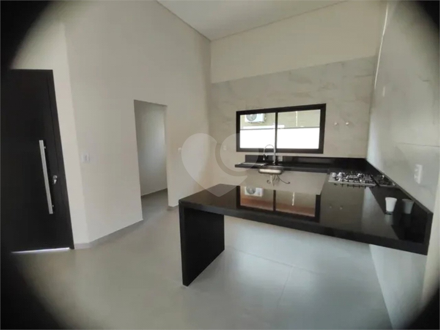 Casa à venda com 3 suítes no condomínio Terras do Vale, Caçapava - SP