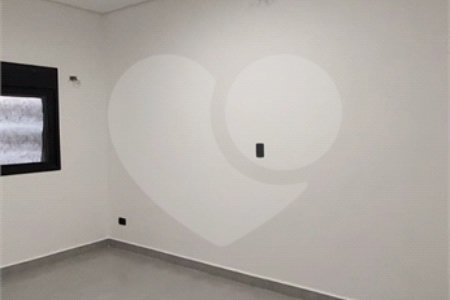 Casa à venda ou para alugar com 5 quartos, sendo 3 suítes, no condomínio Figueira Garden, Atibaia - SP