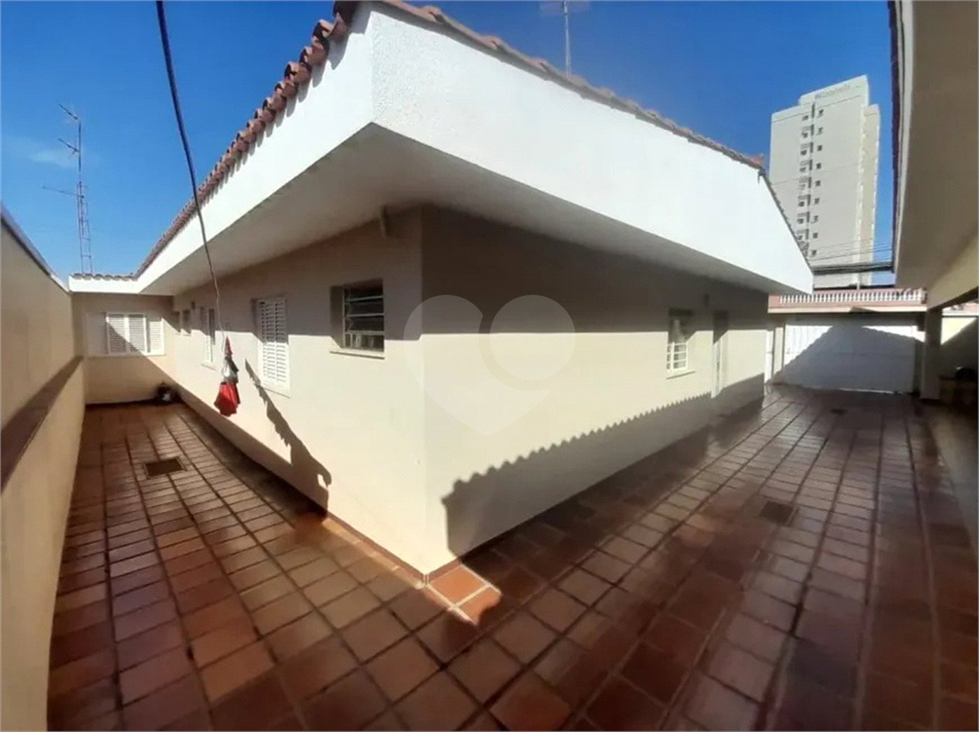 Casa à venda com 3 quartos, sendo 2 suítes,  em Vila Jardini, Sorocaba, SP