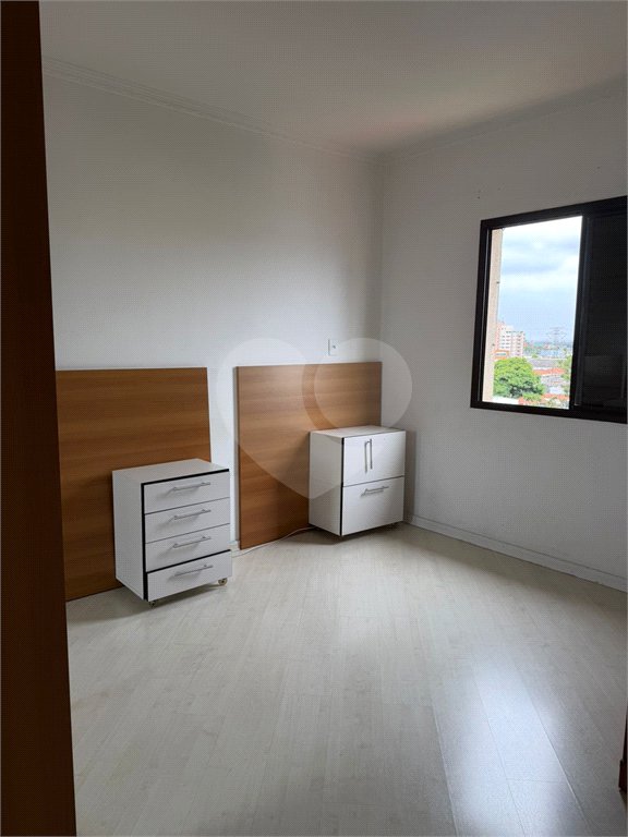Apartamento à venda com 3 quartos, sendo 1 suíte, no Centro, Suzano, SP