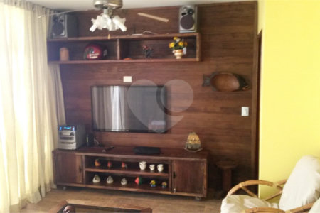 Apartamento à venda com 3 quartos, sendo 1 suíte, em Jardim Enseada, Guarujá, SP
