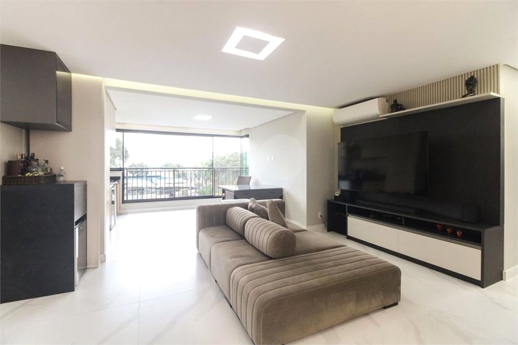 Apartamento à venda com 3 suítes em Parque São Jorge, São Paulo, SP