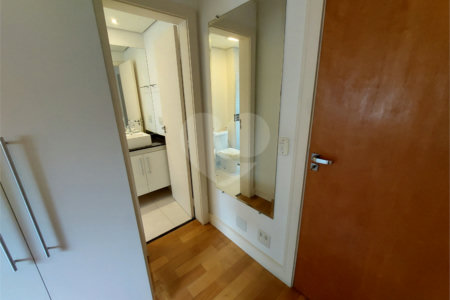 Apartamento à venda com 2 suítes em Vila Gertrudes, São Paulo, SP