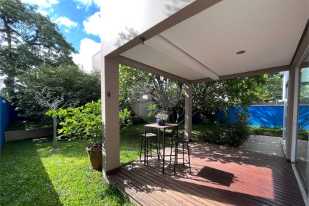Sobrado à venda com 3 quartos, sendo 2 suítes, em Granja Julieta, São Paulo, SP