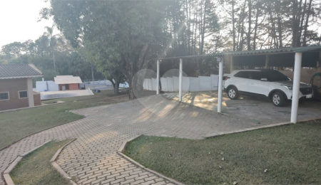 Casa à venda com 9 quartos, sendo 4 suítes,  em Jardim Maracanã, Atibaia, SP