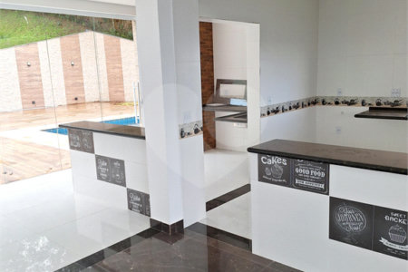 Casa em condomínio à venda com 3 suítes no Centro, Bom Jesus dos Perdões, SP