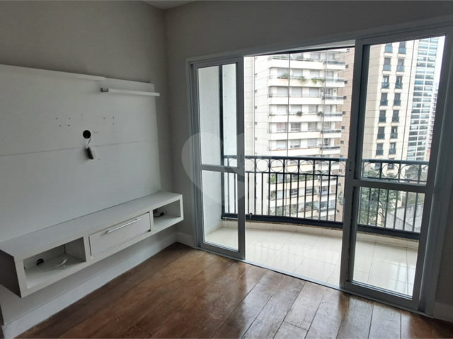 Apartamento para alugar com 3 quartos, sendo 1 suíte,  em Santana, São Paulo, SP