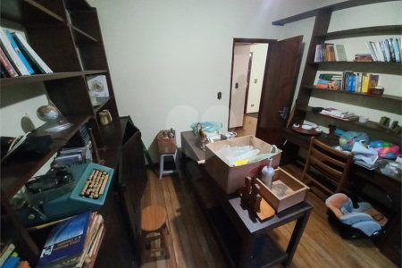 Casa à venda com 4 quartos, sendo 2 suítes,  em Parque Esmeralda, São Paulo, SP