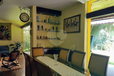 Sobrado à venda com 3 quartos, sendo 2 suítes,  em Brooklin Velho, São Paulo, SP