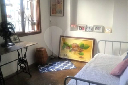 Casa à venda com 3 quartos, sendo 1 suíte, em Parque Continental, São Paulo, SP