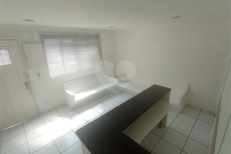 Sobrado à venda com 2 quartos em Santana, São Paulo, SP
