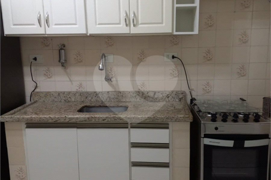 Apartamento à venda com 3 quartos, sendo 1 suíte, em Tortuga, Guarujá, SP