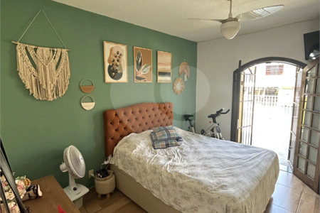 Sobrado à venda com 3 quartos em Jardim Santo Antoninho, São Paulo, SP